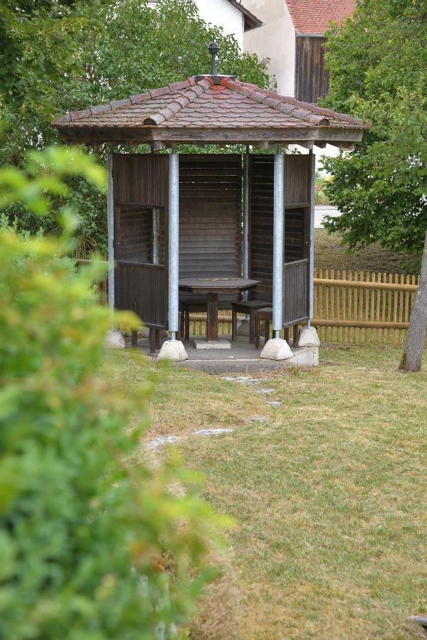 拜尔林利斯Jurahaus Hirschberg公寓 外观 照片